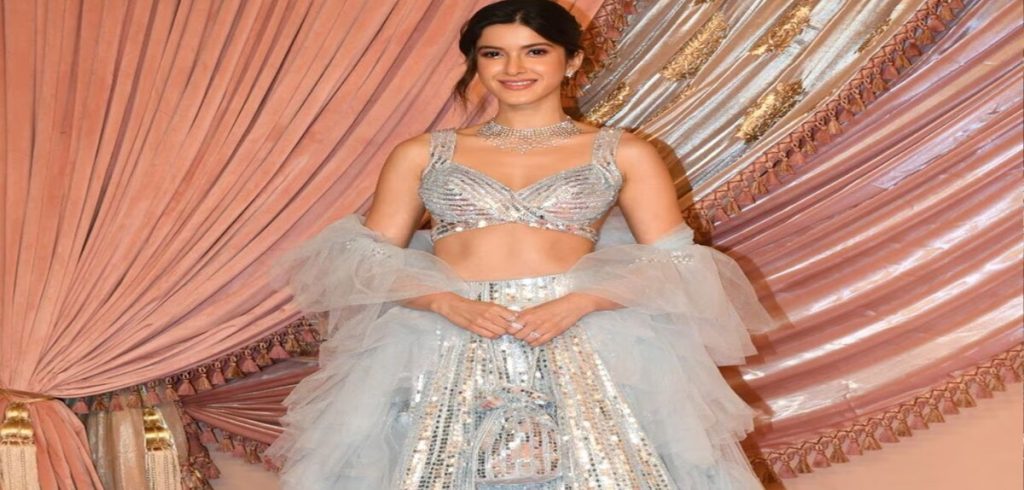 Shanaya Kapoor Education, Net Worth, Age , Boyfriend, Height, Family, Bio/Wiki 2024 Shanaya Kapoor Education, Net Worth, Age , Boyfriend, Height, Family, Bio/Wiki 2024